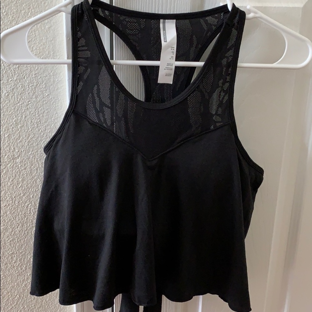 Medium Flowy Workout Crop Top